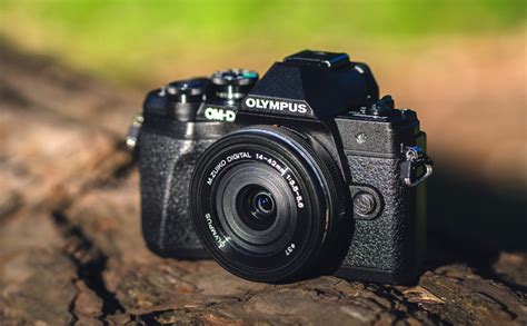 ALL ABOUT MICRO FOUR THIRDS CAMERAS [UPDATED]