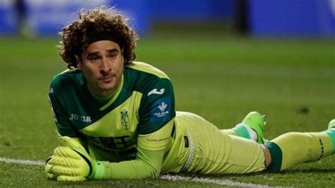 Memo Ochoa's Stays In Europe With Move To Standard Liege