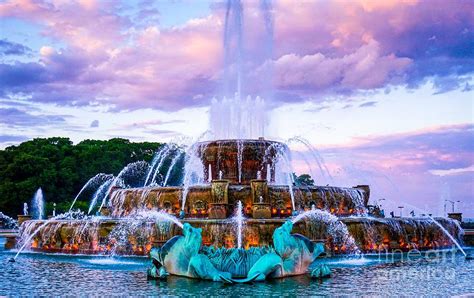 Buckingham Fountain Photograph by Robert Gauthier - Fine Art America