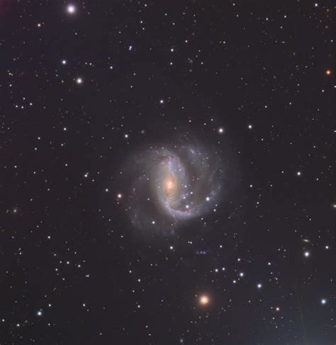 NGC 1672 | Telescope Live