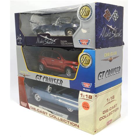 Lot of 3! MOTOR MAX DIECAST CARS 1:18 Scale '61 MAKO SHARK '60 Impala ...