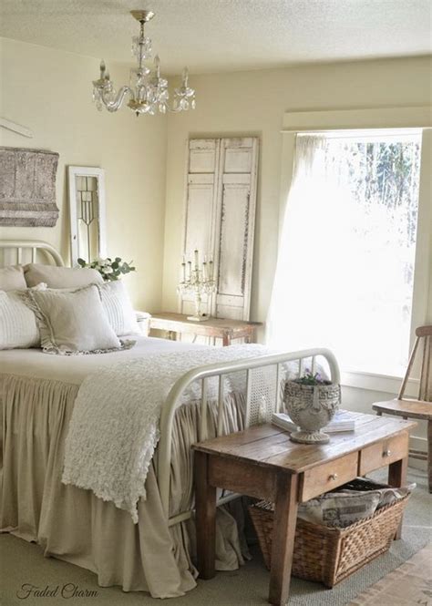 30+ Cool Shabby Chic Bedroom Decorating Ideas - For Creative Juice