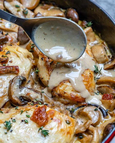 Easy Creamy Chicken Mushroom Recipe (Keto) | Blondelish.com