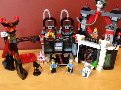 The Lego Movie - Lord Business' Evil Lair | Legos, Lego sets, Lego