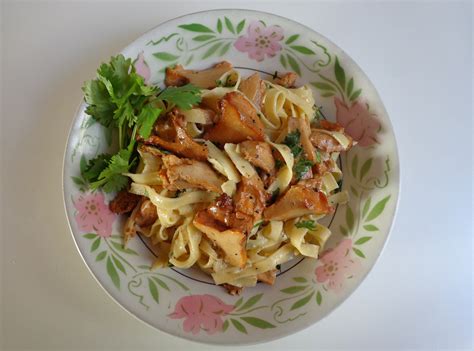 Tagliatelles aux girolles | The Everyday French Chef