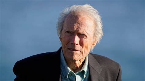 "Juror No. 2"-Thriller: Mit 92 Jahren: Clint Eastwood will neuen Film ...