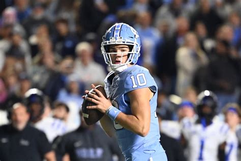 UNC QB Drake Maye lands with the Commanders on a new mock draft - Yahoo ...