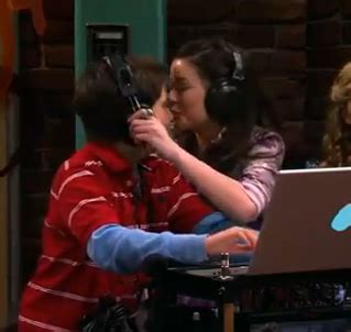 Aww Carly kissing Freddie's forehead Carly and Freddie (iCarly) (c ...