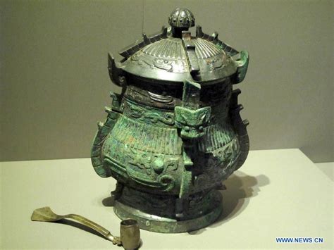 Artifacts retrieved from West Zhou Dynasty exhibited in Baoji (1/6 ...