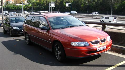 Aussie Old Parked Cars: 1999 Holden VT Commodore Olympic Edition Wagon