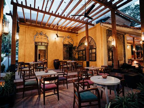 8 best bars in Goa with chic interiors