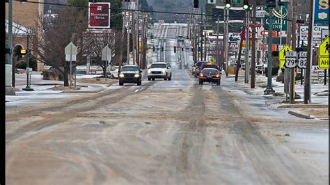 Winter Weather: January 9, 2011—Magnolia, Arkansas - YouTube