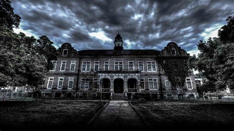 PennHurst Haunted Asylum - Pennsylvania Haunted House