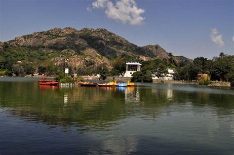 Nakki Lake, Mount Abu | Timings, History, Boating