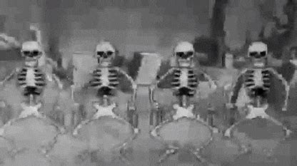 Spooky Scary Skeletons GIFs - Find & Share on GIPHY