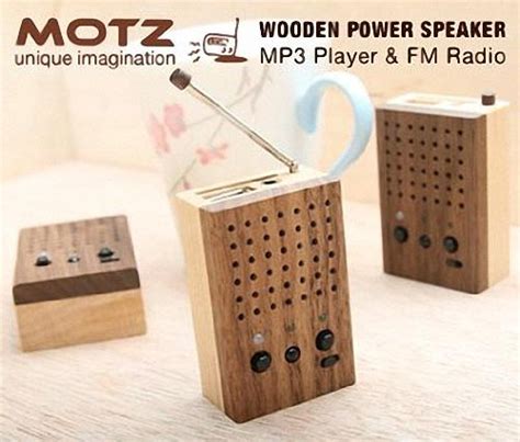 Motz Wooden Mini Speaker Doubled as MP3 Player | Gadgetsin