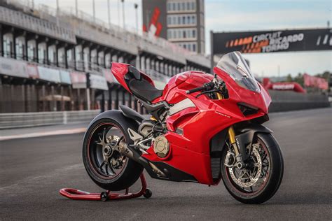 Ducati Panigale V4 Recall | Two Issues with the Fuel System