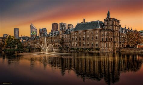 House of Cards IV - The Dutch parliament buildings in The Hague 2015 ...