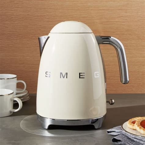 Smeg Cream Retro Electric Kettle | Crate and Barrel