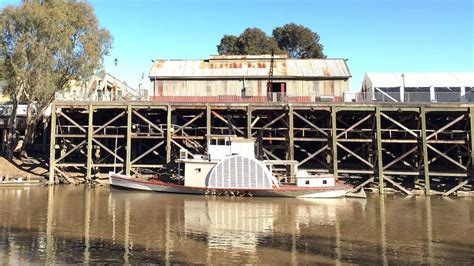 Paddle-steamer Port of Echuca faces uncertain future as tourists get ...