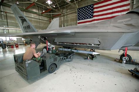 F-22 CTF tests missile noise, vibration > Air Force > Article Display