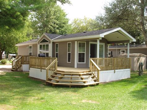 A four-season retirement resort | Manufactured home remodel, Mobile ...