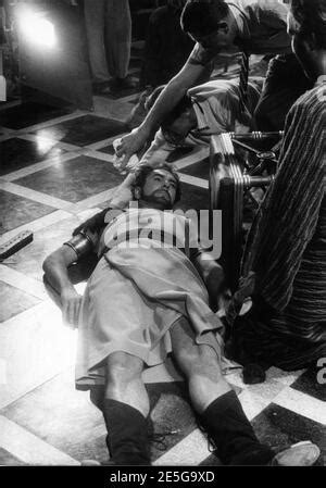 TYRONE POWER on set with anxious Film Crew after collapsing during ...