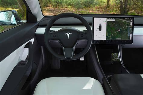 Tesla Model 3 Interior, Sat Nav, Dashboard | What Car?