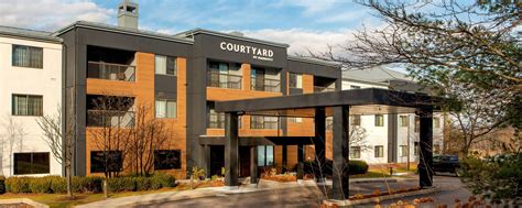 Burlington, Vermont Hotels: Courtyard Burlington, VT Hotel - Williston ...