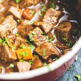 Venison and red wine casserole recipe / Riverford