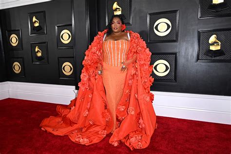 Lizzo’s Cape at the 2023 Grammy Awards Deserves Its Own Award | Vogue