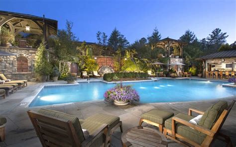 Escape to the Blue Ridge mountains and enjoy luxury accommodations and ...