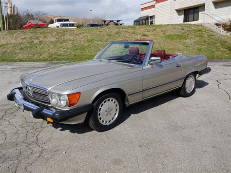 1989 Mercedes-Benz 560SL | Vintage Planet