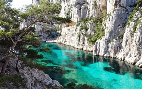 Visit of the calanques of Cassis and Marseille - Boat rental Cassis - L ...