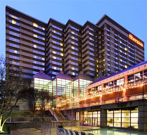 Sheraton Austin Hotel at the Capitol in Austin | Hotel Rates & Reviews ...