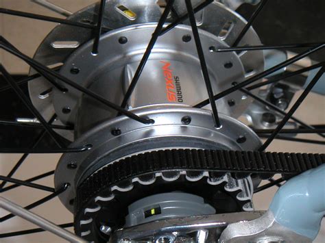 Internal Gear Hub Vs Derailleur: My Pros and Cons List - Where The Road ...