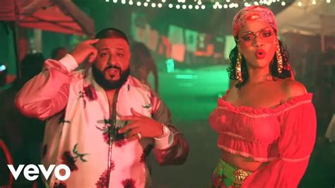 DJ Khaled - Wild Thoughts (Official Video) ft. Rihanna, Bryson Tiller ...