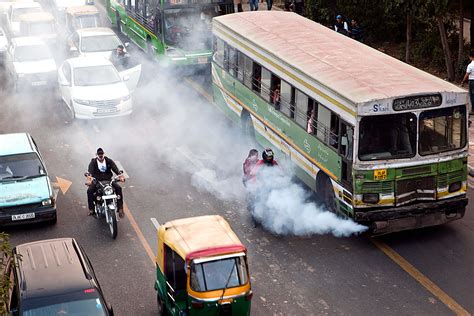 The Issue Of Air Pollution In Delhi After Diwali - Live Enhanced