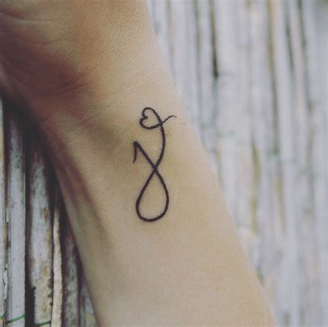 Pin by Stefania on Idei de încercat | J tattoo, Tattoo lettering ...