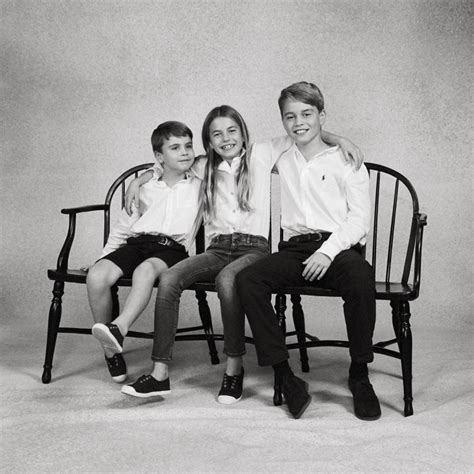 Prince George, Princess Charlotte and Prince Louis Pose in Royals ...