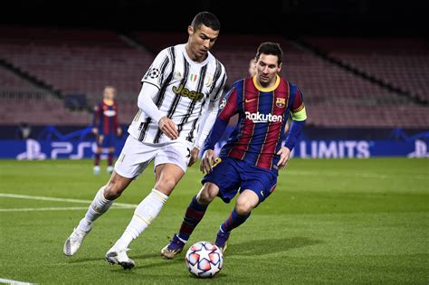 Lionel Messi vs Cristiano Ronaldo head-to-head: Messi up 16-11 - Futbol ...