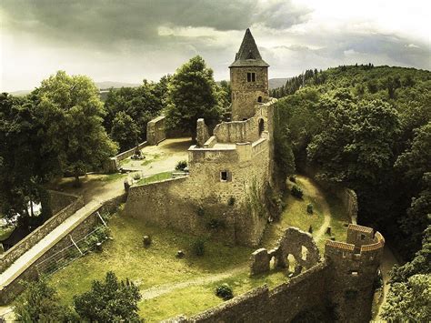 Frankenstein Castle, Mühltal, Germany (with Map & Photos) | Castle ...