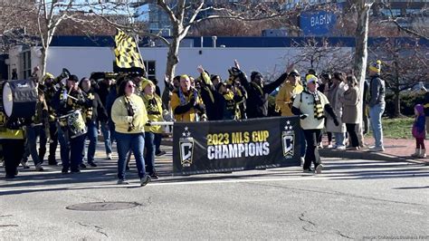 Columbus Crew parades down Nationwide Avenue to celebrate win ...