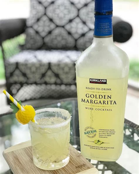 Refreshing Golden Margarita Wine Cocktail