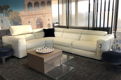 Natuzzi Italian Leather Sectional - Odditieszone