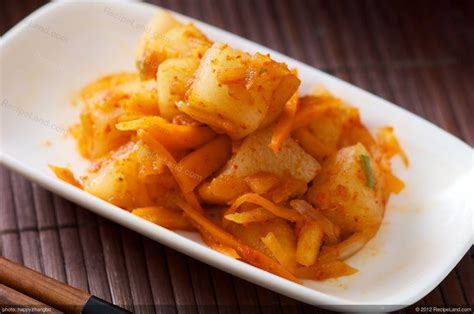 Korean Daikon Kimchi Recipe | RecipeLand