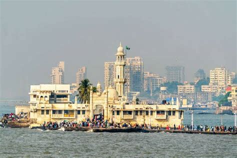 Haji Ali Dargah Mumbai Timing, History, Miracle, Etiquette, Entry Fee ...