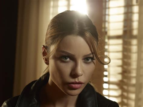 Chloe Decker As Lauren German In Lucifer Wallpaper