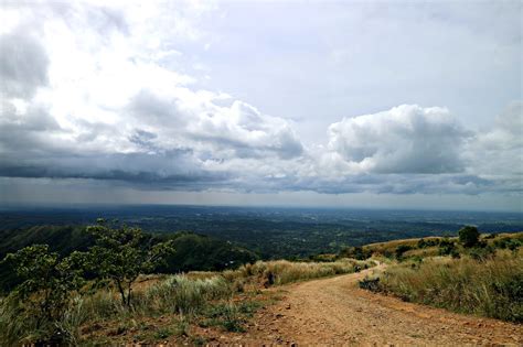 Rodriguez, Rizal: Mt. Balagbag Experience - Living in the Moment