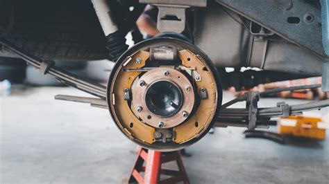 Brake Shoe Replacement: All You Need To Know (2021) | RepairSmith